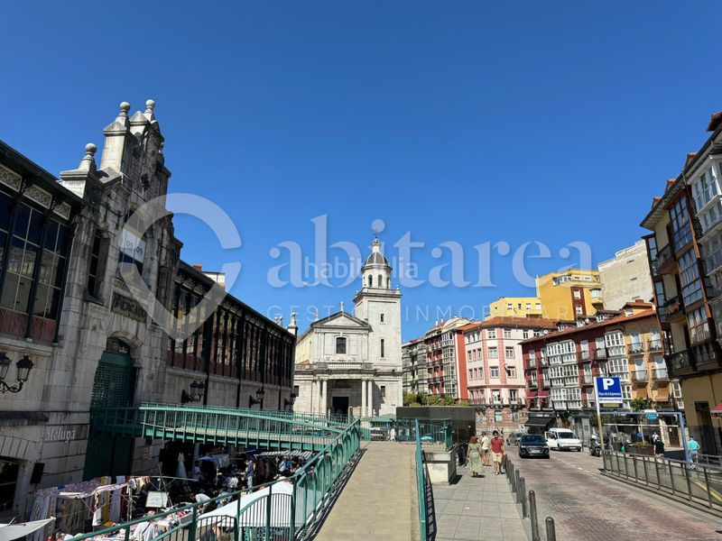 Foto dcf114d3-957d-40e6-86fc-d2135143434b. Lloguer pis a Centro - Ayuntamiento Santander