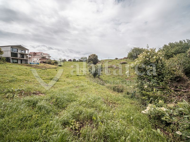 Foto 5dfe21db-4ed5-49c2-9759-ae05395f8cf5. Finca rústica en Escobedo Camargo