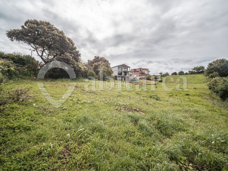 Foto d9186265-a40c-4fb5-94dd-dab32d10a5d3. Finca rústica en Escobedo Camargo