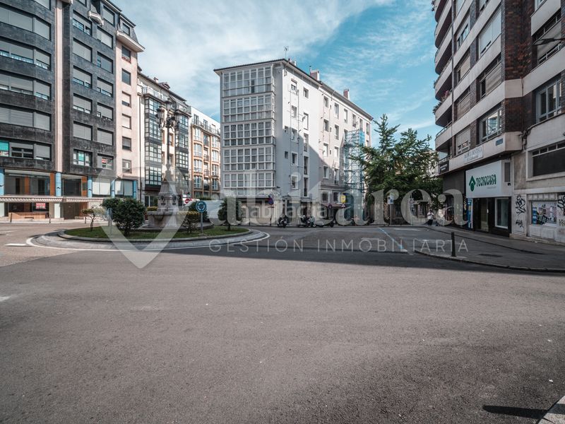 Foto 086ca9b8-de90-4e50-abb0-5e652a7de02a. Lloguer estudi amb calefacció a Centro - Ayuntamiento Santander