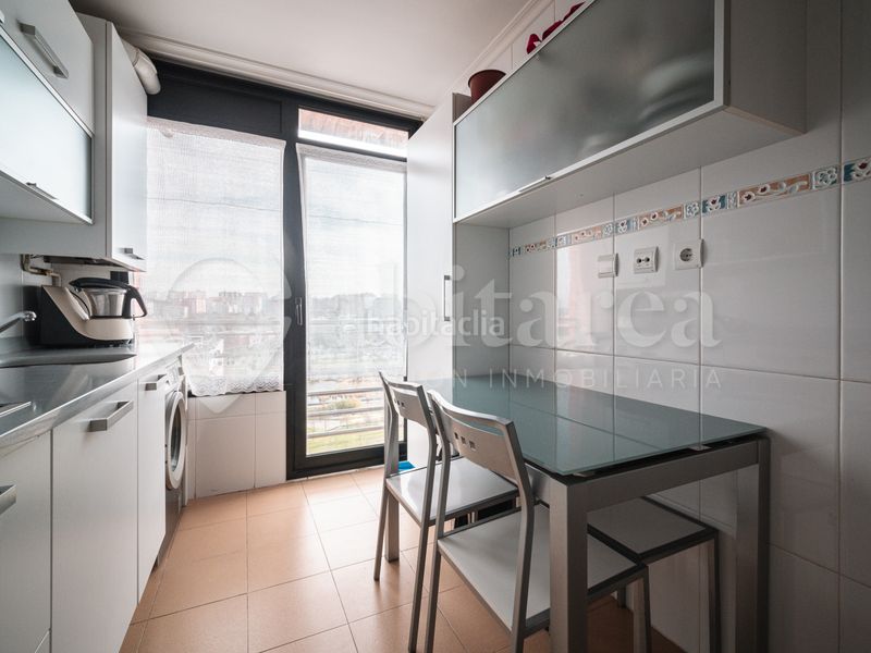 Foto a3172edf-930a-4f59-9a27-c9d4fca3346c. Duplex avec chauffage parking dans La Pereda Santander