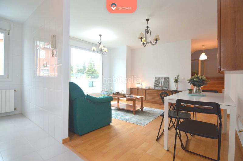 Foto 9ae55bc5-b884-4c58-be7f-d5fd0216876d. Dúplex abitarea vende coqueto duplex con plaza de parking y trastero en Piélagos