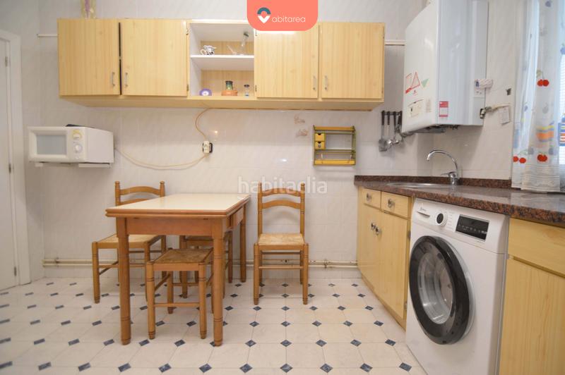 Foto 01f3bb65-3dc6-476a-8609-9f3062408a86. Piso abitarea vende piso en pleno centro. amplio y luminoso. excelente ubicación en Torrelavega
