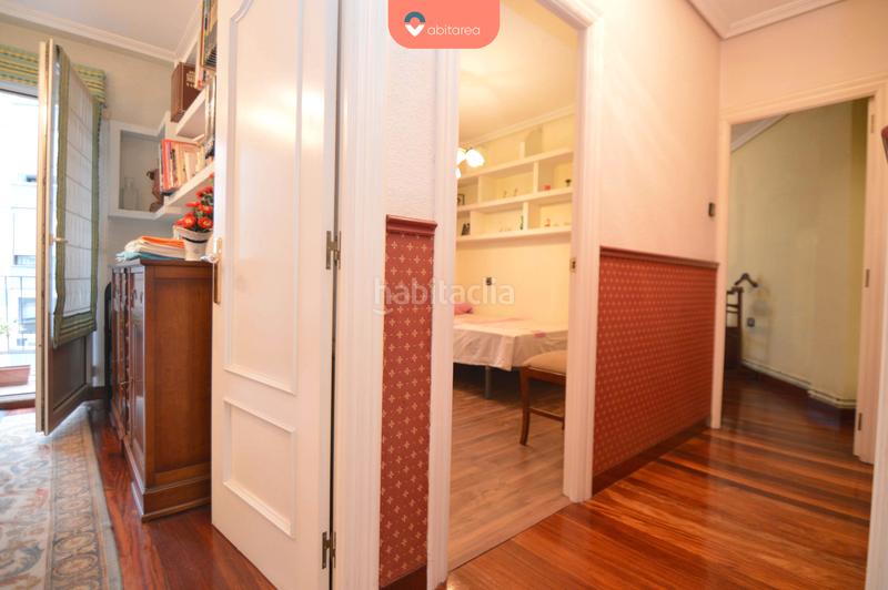 Foto 20d1b692-2b1a-4ce8-a1d0-269dd95d3e60. Piso abitarea vende piso en pleno centro. amplio y luminoso. excelente ubicación en Torrelavega
