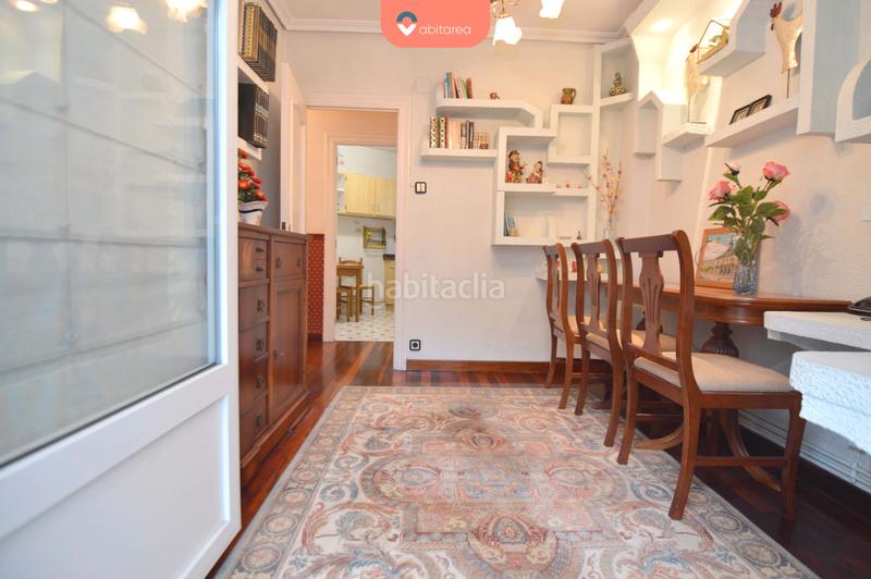 Foto 778fef47-d787-49ab-a6f8-803e836b9b85. Piso abitarea vende piso en pleno centro. amplio y luminoso. excelente ubicación en Torrelavega