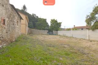 Terreny residencial  Barrio abajo. Abitarea vende parcela urbana de 523 m2.