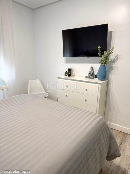 Foto 1c982ffd-d898-4f6d-8cc3-67692f58bba8. Pis amb aparcament piscina a Golf Guadiana Badajoz