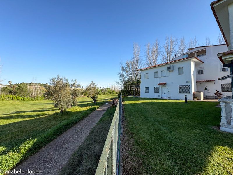 Foto f0d839f4-e2f0-4692-93aa-0f8954bf323e. Pis amb aparcament piscina a Golf Guadiana Badajoz