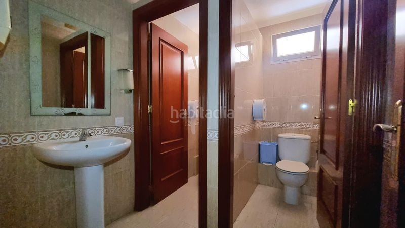 Foto b37b1c79-330f-4f37-97c7-561230691018. Local comercial a Pardaleras Badajoz