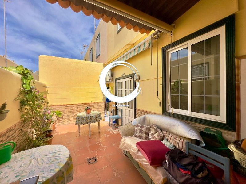 Foto 9d3904c8-ef40-42df-abf1-f5277a4ee6c2. Casa adosada adosado en Las Rosas en Las Rosas Arona