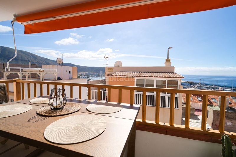 Foto f3acbdce-6954-4caa-a3fc-57a92aa48c2e. Pis amb piscina a Los Cristianos Arona