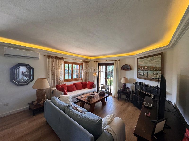 Foto 610bef6e-1541-4236-9670-2ef825d6cb76. Xalet amb calefacció piscina a La Duquesa Manilva