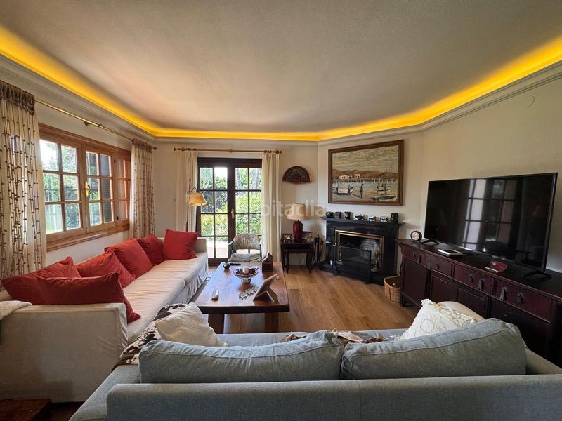 Foto 9afac5d7-2a0b-4799-aa02-122a37824eca. Xalet amb calefacció piscina a La Duquesa Manilva