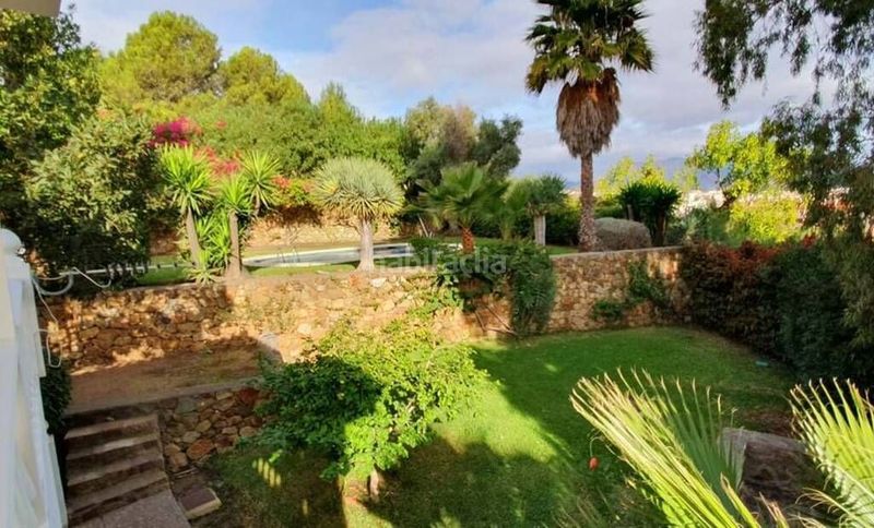 Foto d2b2952e-ed75-4091-aa9f-7910029571aa. Xalet amb calefacció piscina a La Duquesa Manilva