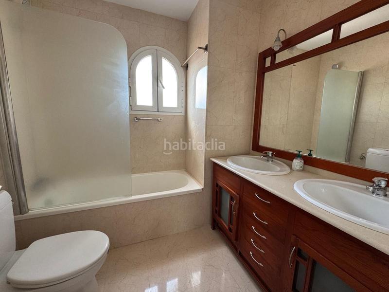 Foto 3019f9c6-d37a-4573-8c56-b4e8b6e38424. Duplex con riscaldamento piscina in La Duquesa Manilva