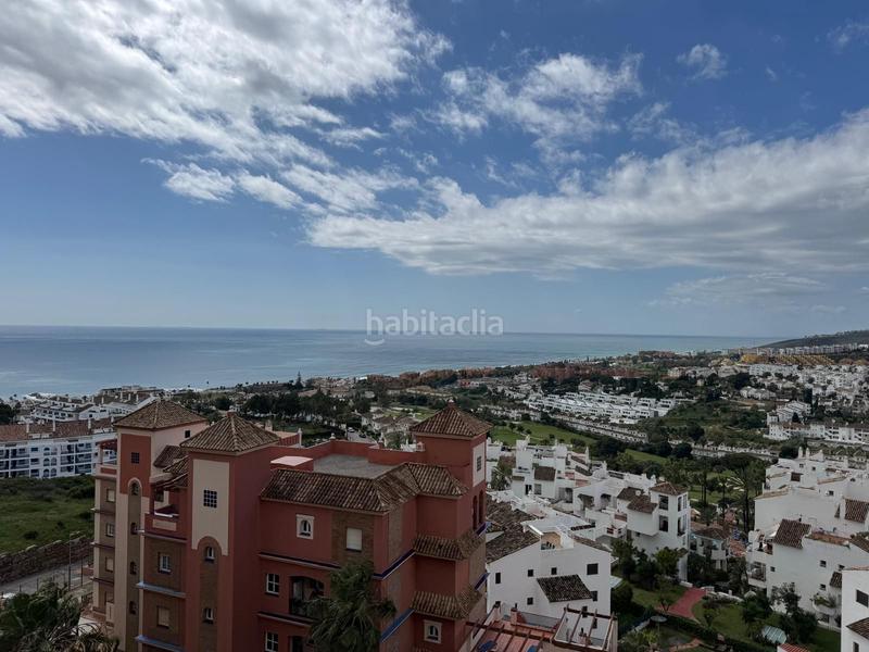 Foto 353a17b6-6a7d-42f2-910f-20ae0d6599e3. Duplex con riscaldamento piscina in La Duquesa Manilva