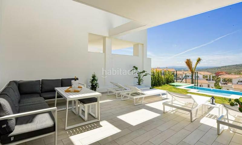 Foto 4191d053-affb-449f-acc4-d704a307e95c. Casa adossada amb calefacció piscina a Chullera Manilva