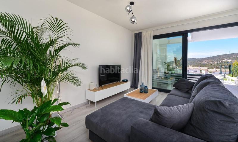 Foto 993ba4b8-4774-413c-b5af-00204c51b447. Casa adossada amb calefacció piscina a Chullera Manilva