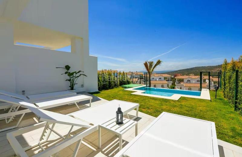 Foto b25cc0d0-57c7-4a69-afb6-454d17496852. Casa adossada amb calefacció piscina a Chullera Manilva