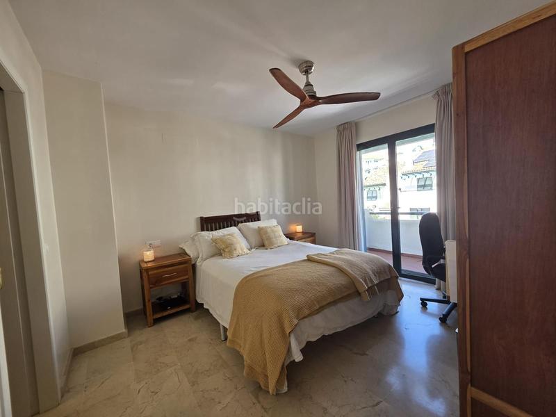 Foto 9937417e-f21f-481e-8bee-8d33effc78a6. Casa con riscaldamento piscina in El Castillo Manilva