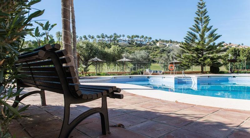 Foto 823df7b5-9773-44b8-97e4-f1da8b7df96f. Duplex con piscina in La Duquesa Manilva