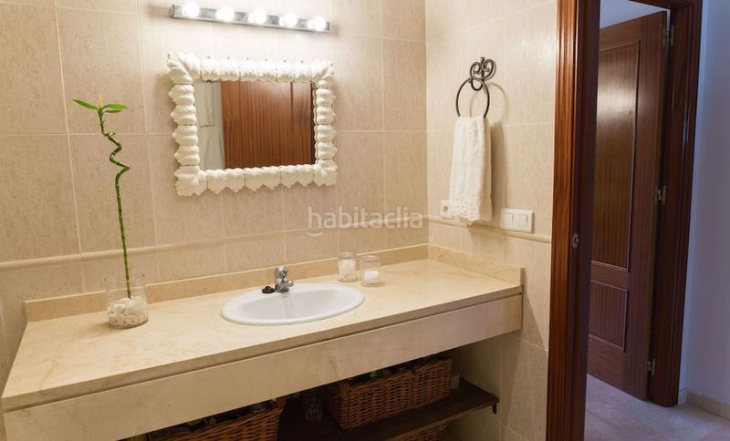 Foto cca8b2a0-af87-4e98-95b8-cf4ea57fb3dc. Duplex con piscina in La Duquesa Manilva