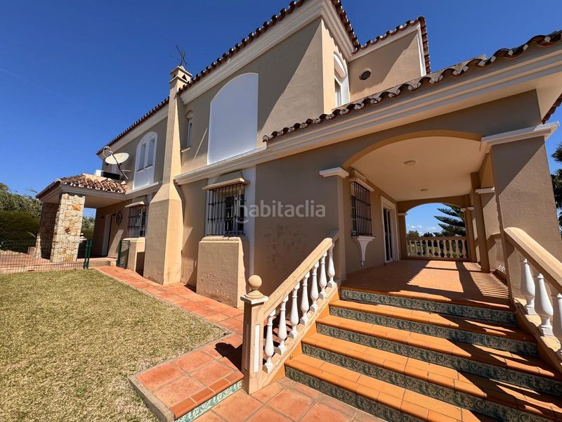 Foto 1fcb05f0-cf5d-4260-81d3-113ffee0099d. Casa amb calefacció aparcament piscina a Los Llanos Estepona