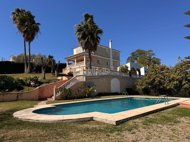 Foto 500a2c07-9572-4a27-b34b-9484ea631946. Casa amb calefacció aparcament piscina a Los Llanos Estepona