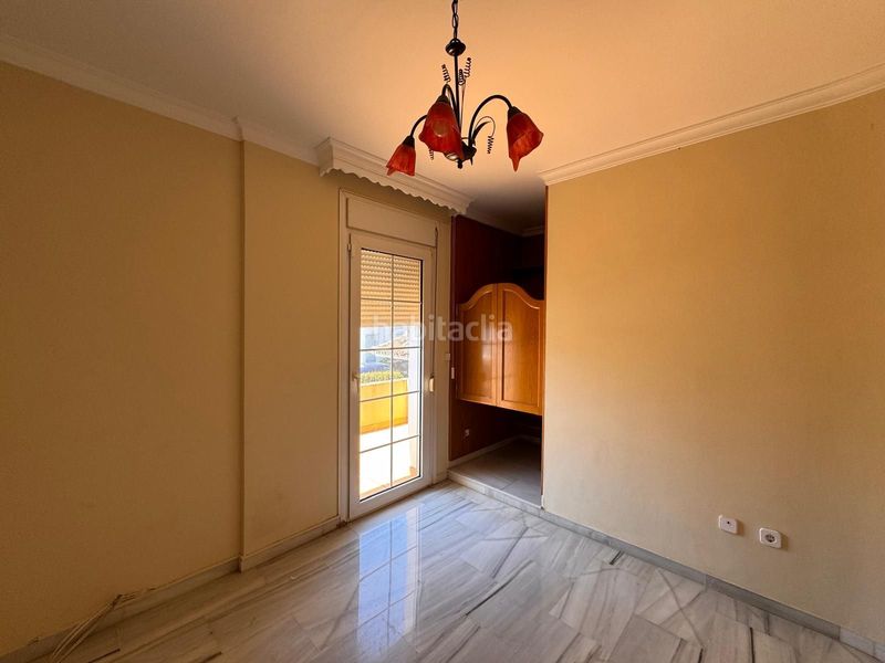 Foto a979a780-b85e-4fcf-971c-c2fc78449f34. Casa amb calefacció aparcament piscina a Los Llanos Estepona