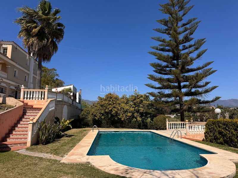 Foto c0c34ac6-2047-4db7-9d59-537e98067930. Casa amb calefacció aparcament piscina a Los Llanos Estepona