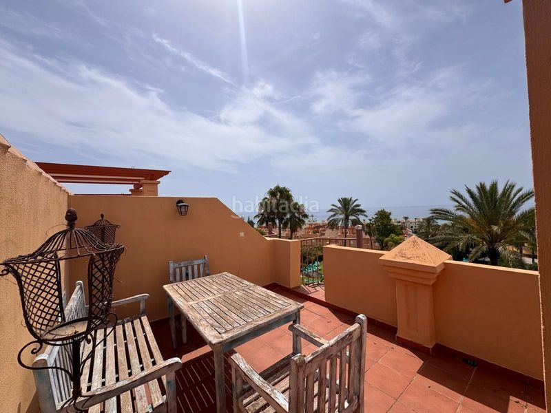 Foto 87de5bce-6804-4836-8249-a1545620d0eb. Casa adossada amb calefacció aparcament piscina a Estepona