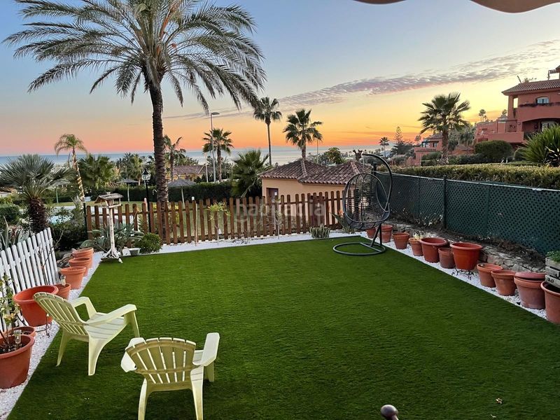Foto b53c3983-c74b-4a98-8834-e222fa7f5a17. Casa adossada amb calefacció aparcament piscina a Estepona