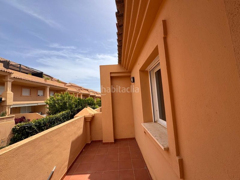 Foto ce69ca93-a3fe-45e6-ba2c-4b668f677cfe. Casa adossada amb calefacció aparcament piscina a Estepona