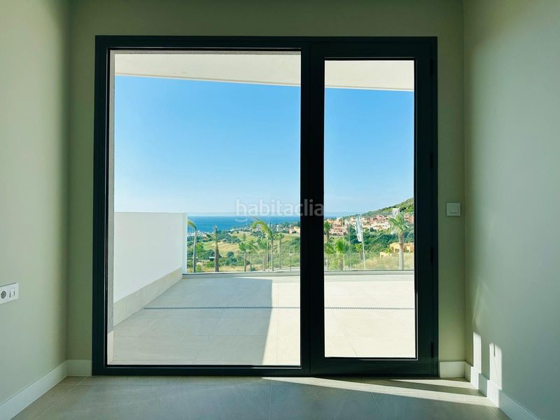 Foto 0797206d-d6a6-4651-ac7f-a3896d72ec9f. Apartament amb calefacció piscina a San Luis de Sabinillas Manilva
