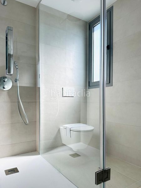 Foto ab72ff9a-e262-4f73-bc59-6124e79d8a25. Apartament amb calefacció piscina a San Luis de Sabinillas Manilva