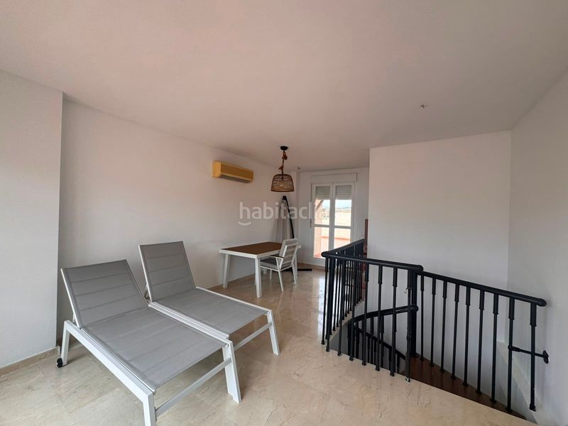 Foto 4828a9b8-1ed5-4d11-8e11-d6917a2cbf99. Duplex con riscaldamento piscina in La Duquesa Manilva