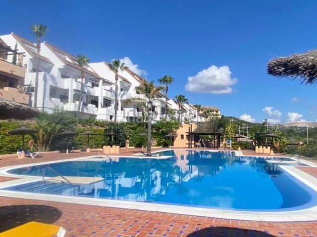 Foto 1e19ef76-a8cf-421b-81a5-c9488cd0640b. Apartament amb calefacció piscina a La Duquesa Manilva