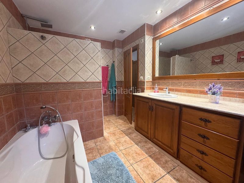 Foto c61da0d5-2fdc-45e6-886d-c4e9550b70b0. Finca rústica ddh708 en Manilva pueblo Manilva