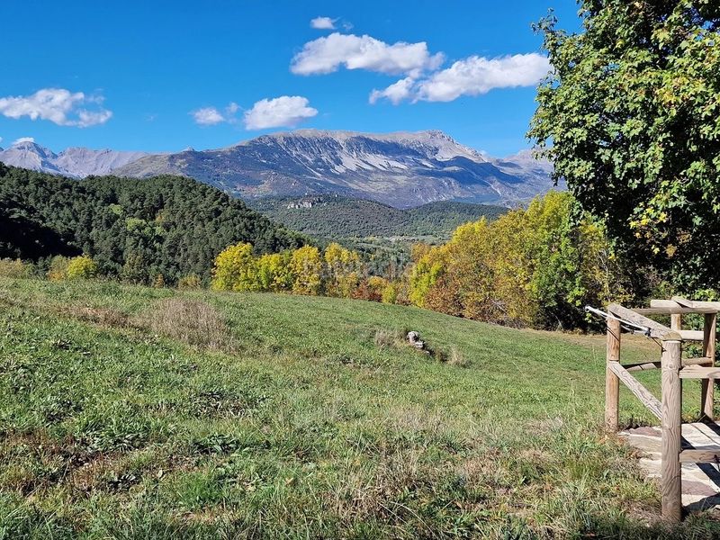 Foto ad07db92-5453-4102-a093-ecadb2e112bb. Casa con camino riscaldamento parcheggio in Benasque