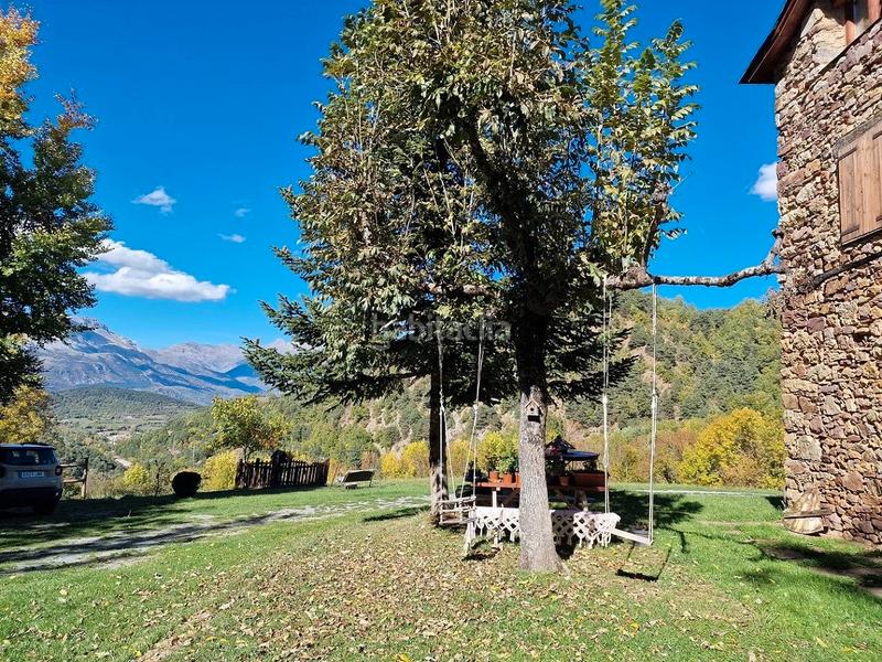 Foto 21462314-9545-4783-9d8c-886d9161e81b. Casa amb xemeneia calefacció aparcament a Benasque