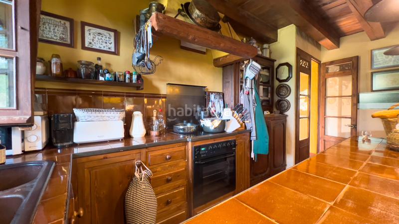 Foto 34bf7198-cfe6-4a2c-ade2-b34e2fd6e95c. Casa amb xemeneia calefacció aparcament a Benasque