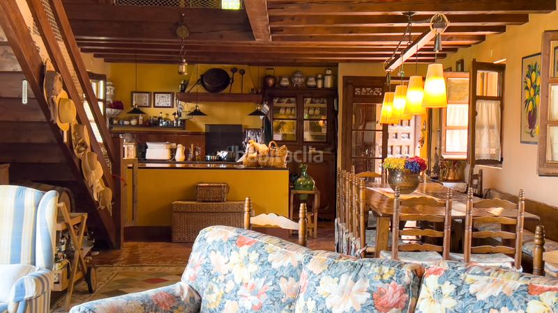 Foto f92c6144-6ecf-4148-a93e-0628871057e5. Casa amb xemeneia calefacció aparcament a Benasque