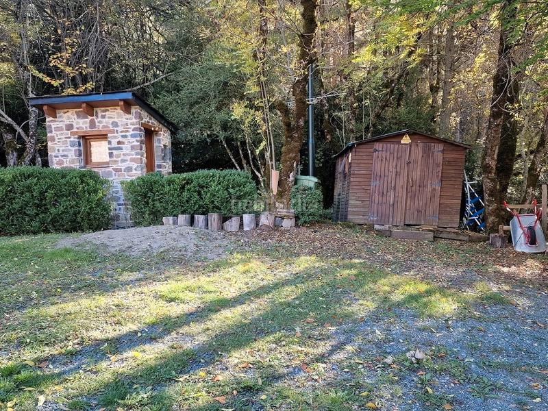 Foto fe03e270-aed4-478b-be0e-8231b6595860. Casa amb xemeneia calefacció aparcament a Benasque