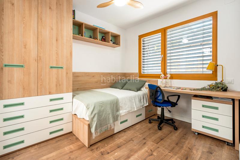 Foto 066d5b9a-3b51-4133-b085-86b61aa3e2f3. Casa adossada amb calefacció aparcament a Progrés - Pep Ventura Badalona