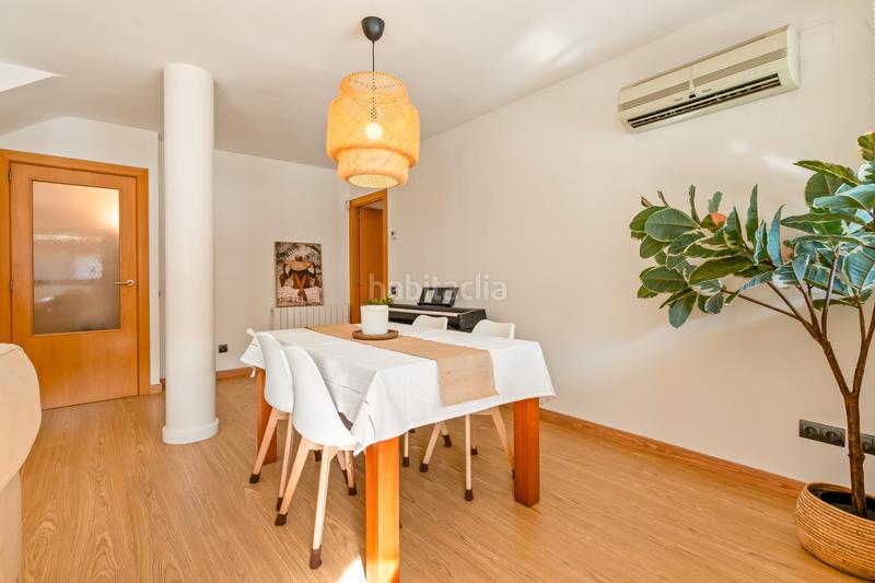 Foto 9c6a00dd-56d2-40cd-8b62-79f1c60a05e7. Zweistöckige wohnung in carrer de joan abelló i bufí 4 in Terrassa