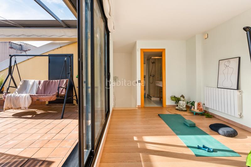 Foto c046ecc0-57a2-437a-a1d6-ba9c860930df. Zweistöckige wohnung in carrer de joan abelló i bufí 4 in Terrassa