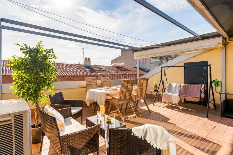 Foto eeef080a-5669-48d3-b24a-c6cd3b2a217f. Zweistöckige wohnung in carrer de joan abelló i bufí 4 in Terrassa