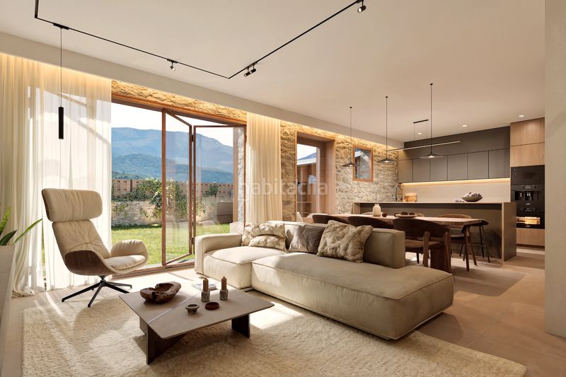 Foto 7561c77e-eb27-4524-bd79-dba430423b44. Casa adossada a calle general ferraz 18 a Benasque