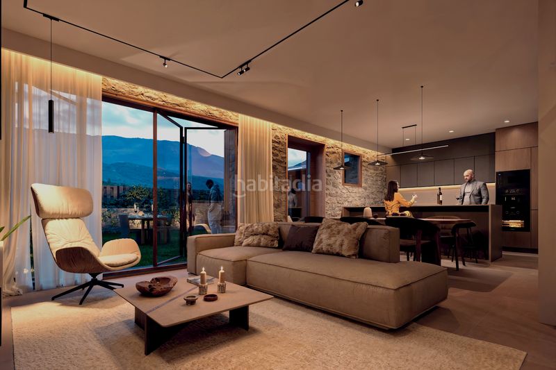 Foto f8c1716a-2622-406f-b7c8-5a6f705e70c1. Casa adossada a calle general ferraz 18 a Benasque