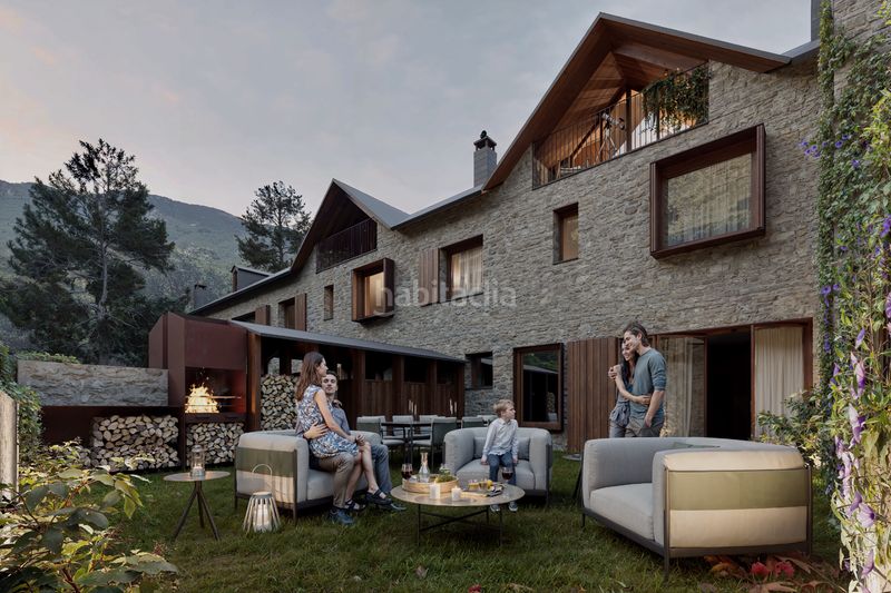 Foto fd9e78b1-04ee-47de-87cd-8f3bc407ec2d. Casa adossada a calle general ferraz 18 a Benasque